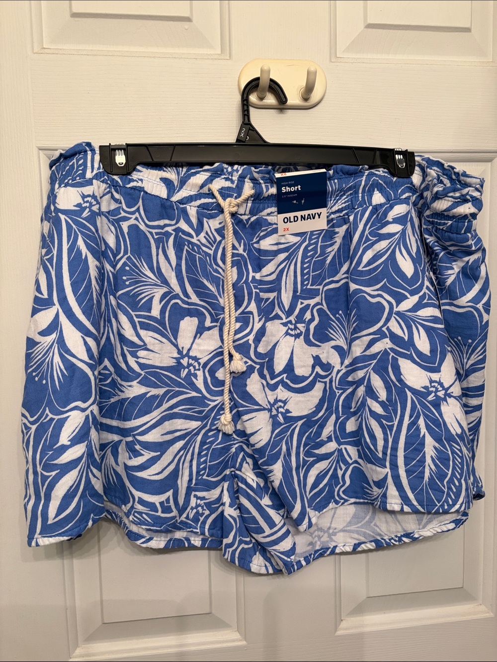 Old Navy Blue and White Floral Tie-Front Skort